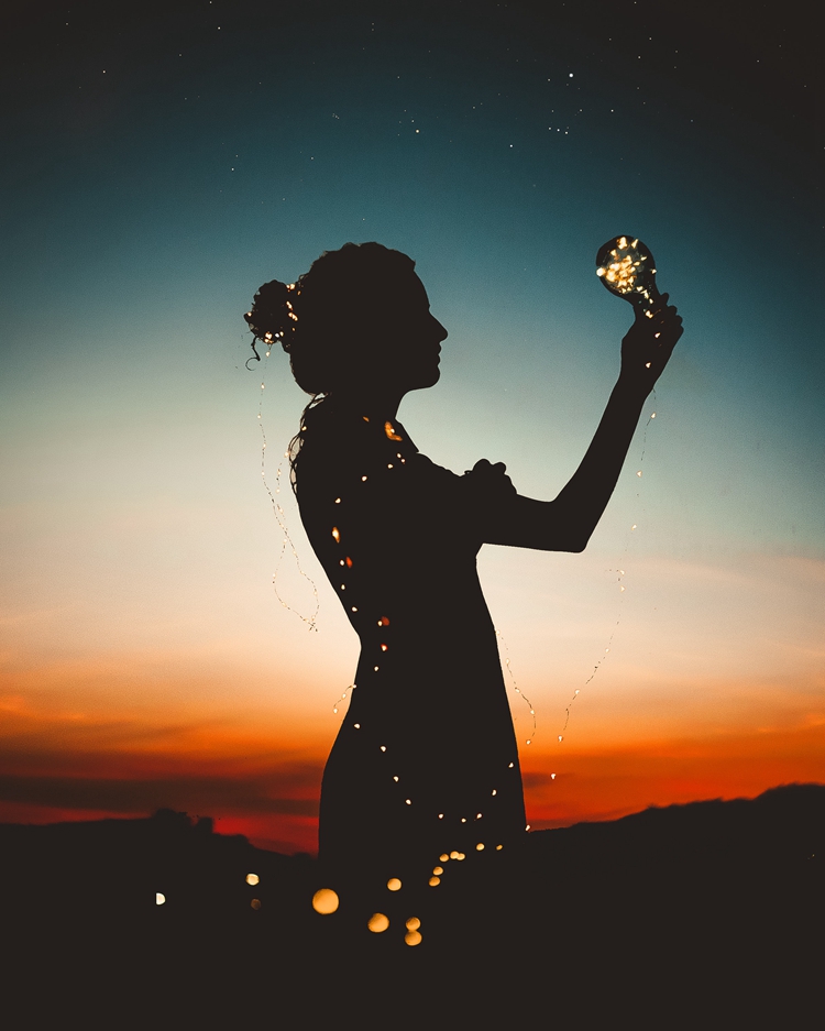 揭穿十二星座女生:天秤女,能自私到極致卻又是十二星座裏唯一的正常人-下
