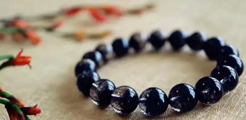 有助於事業成功的領袖石&mdash;&mdash;黑髮晶