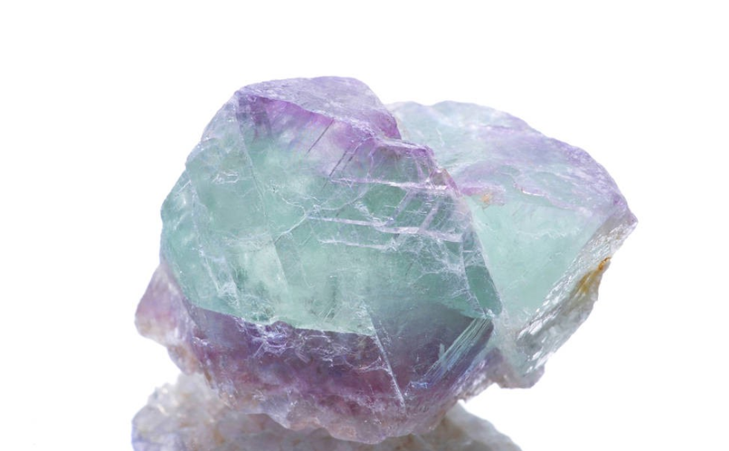 【脈輪水晶】9種最佳的眉心輪水晶