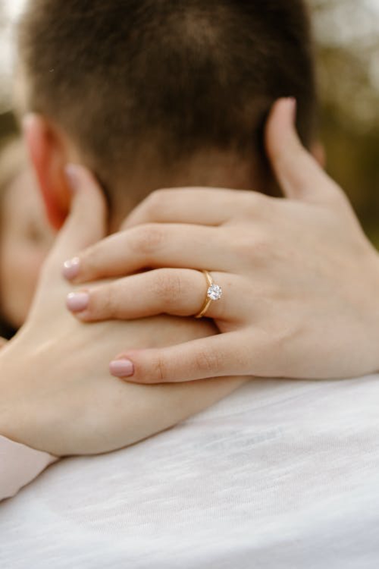 異性緣超好一輩子不缺桃花的星座女