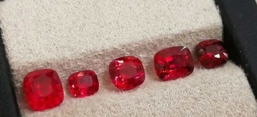 中國古玉榜/水晶族群&bull;紅尖晶石