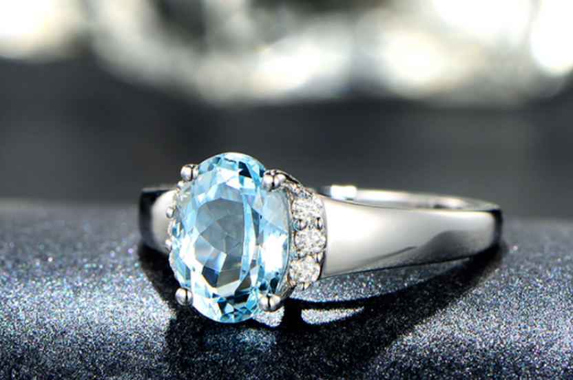 喉輪療愈石及其意義