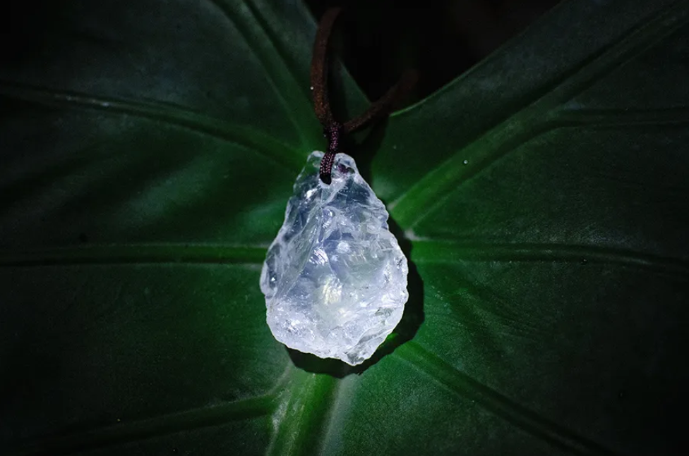 奶白晶——集寬廣而有力的愛全然喚醒你