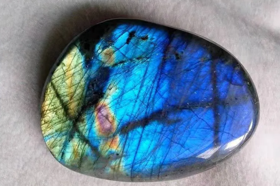 蝴蝶女神遺留在人間的療愈石&mdash;&mdash;拉長石