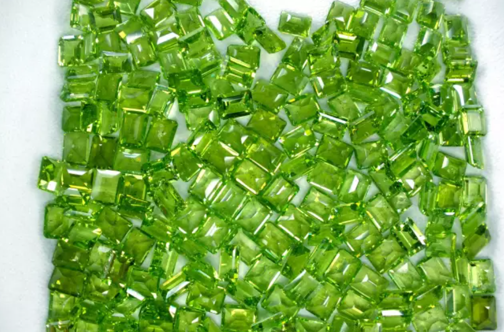 十二星座的水晶