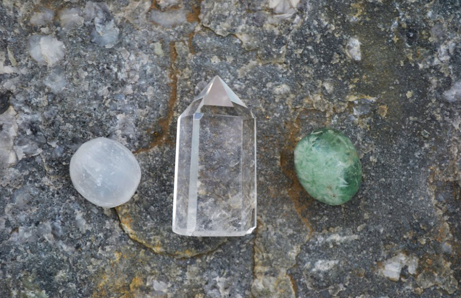 灰姑娘的水晶鞋真的是水晶嗎？ 