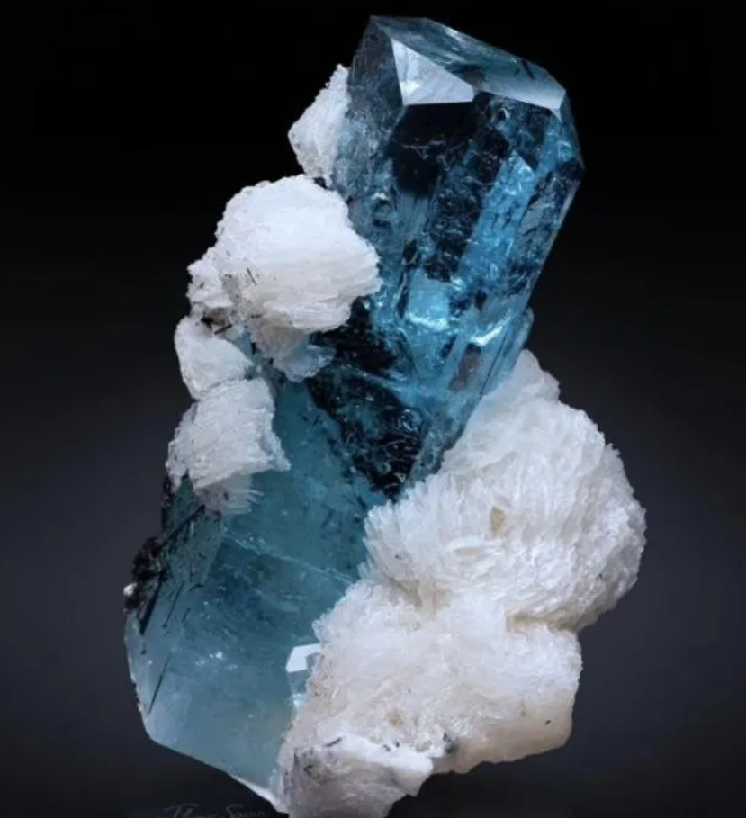 【水晶能量石百科】海藍寶石丨來自海洋女神的禮物 