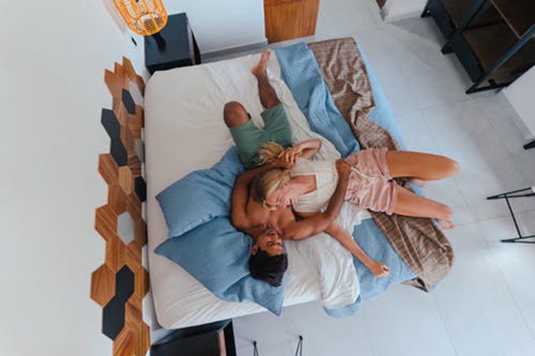 「星座男女互動」--白羊&金牛