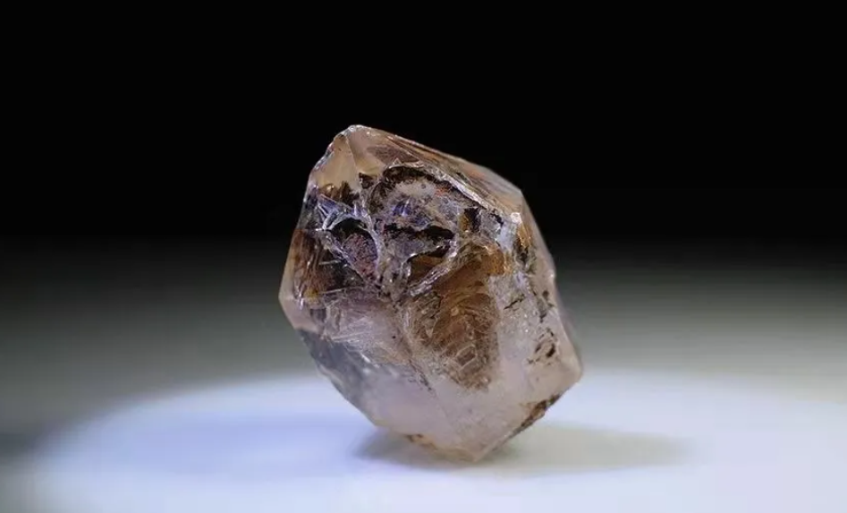 骸骨水晶,最古老智慧的水晶