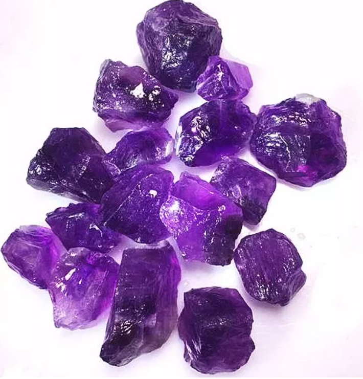 紫水晶，被譽為智慧之石，貴族的代表 