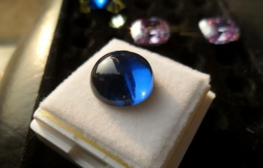 中國古玉榜/水晶族群&bull;藍尖晶石