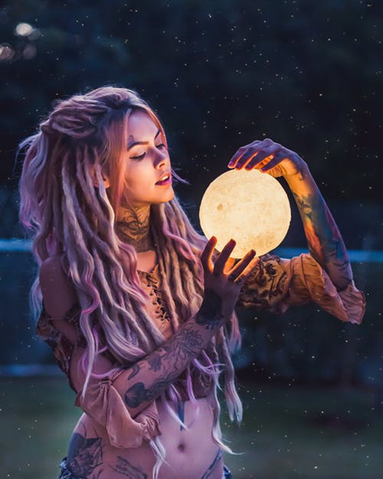 不願隨波逐流的鐵面星座女