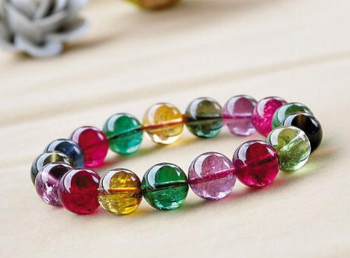 落入人間的彩虹，調整七脈輪的寶石&mdash;&mdash;碧璽