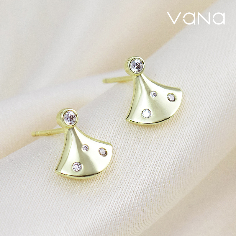 小組秒殺！降價搶購丨簡約幾何扇形耳釘-VANA氛圍飾品