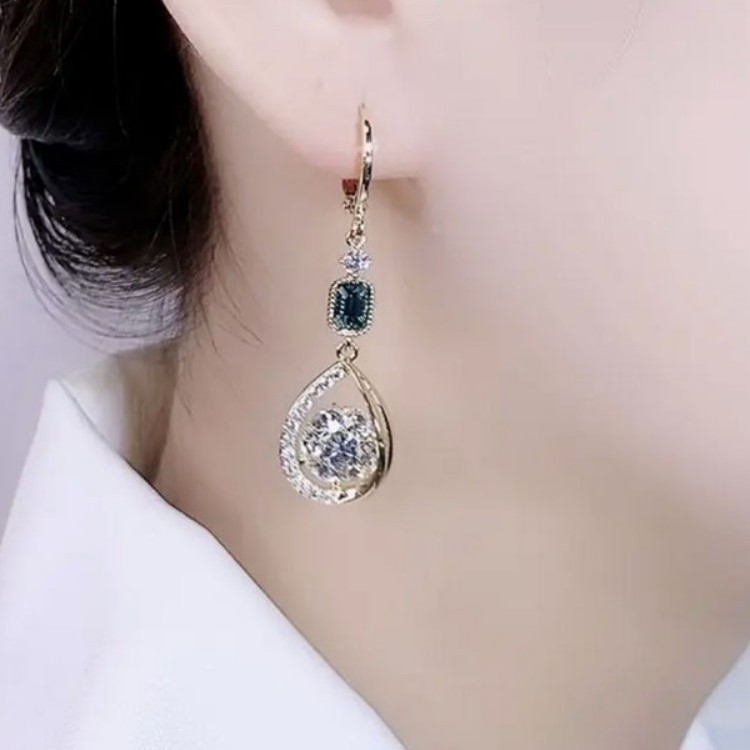 精緻鑲鑽水滴耳環 -FANYIACC