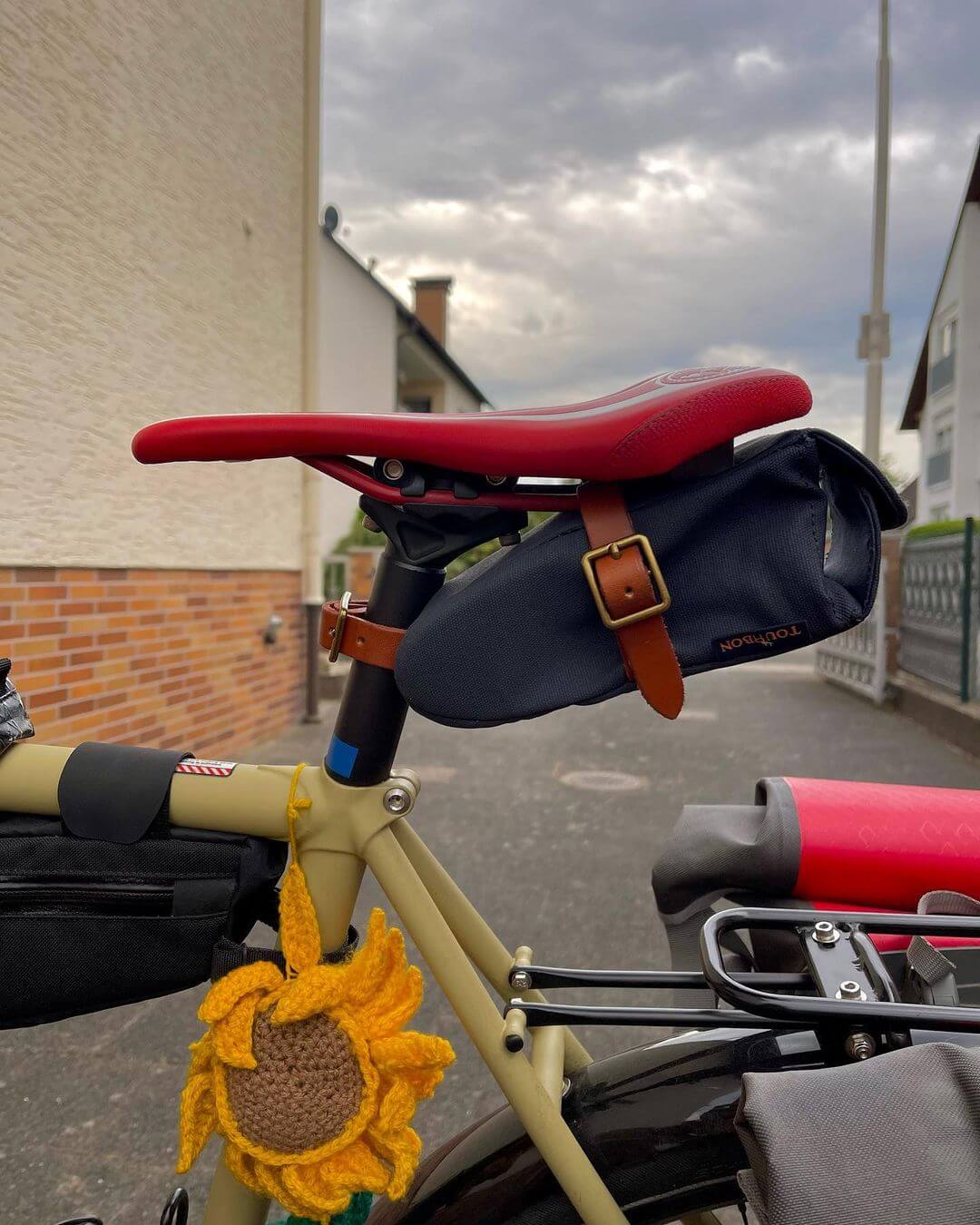 bicycle under saddle bag