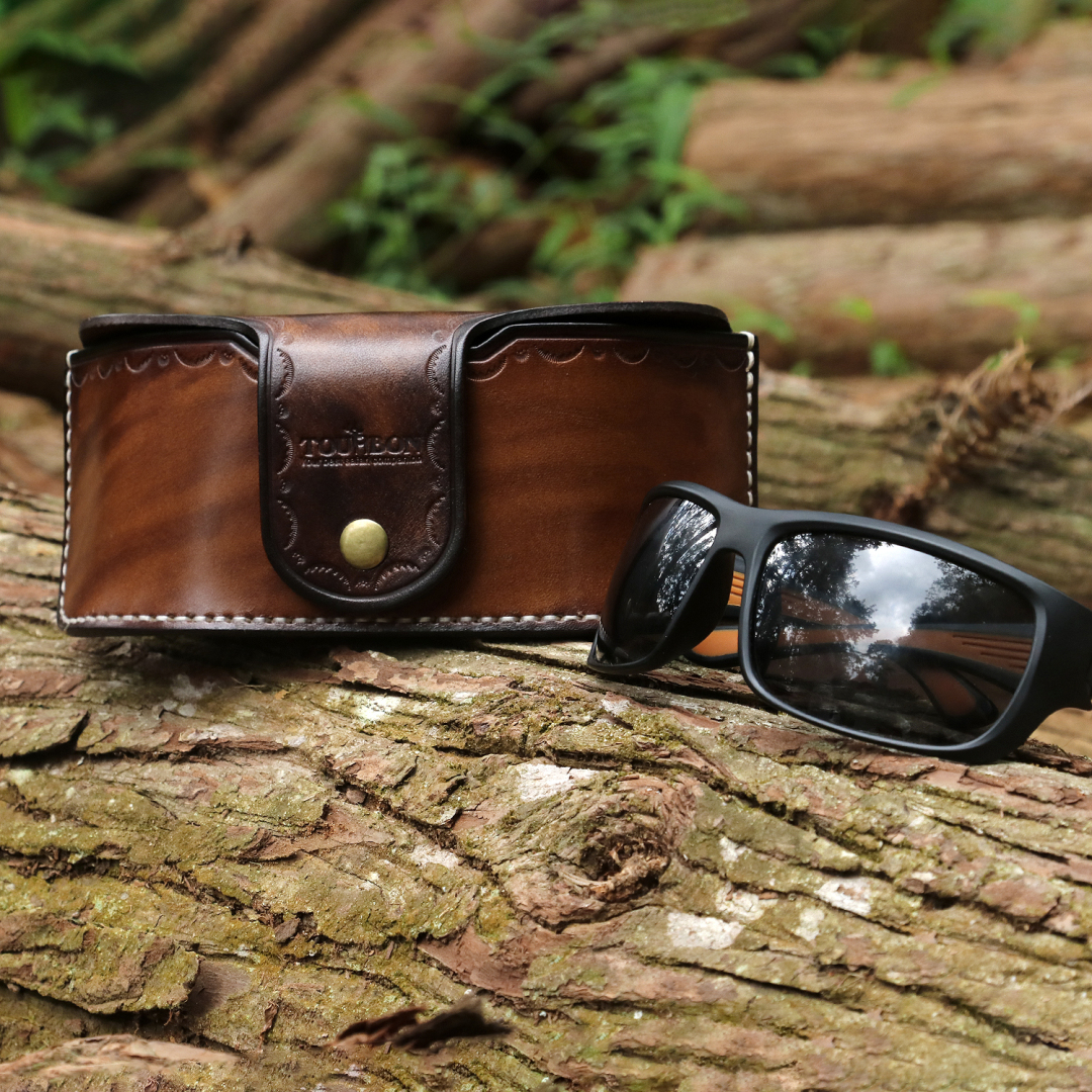 How do pannier bags attach TOURBON