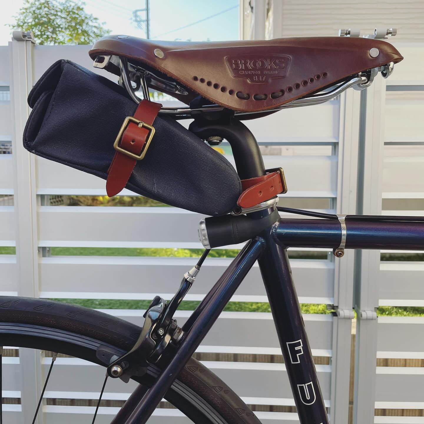 bicycle panniers saddle bags