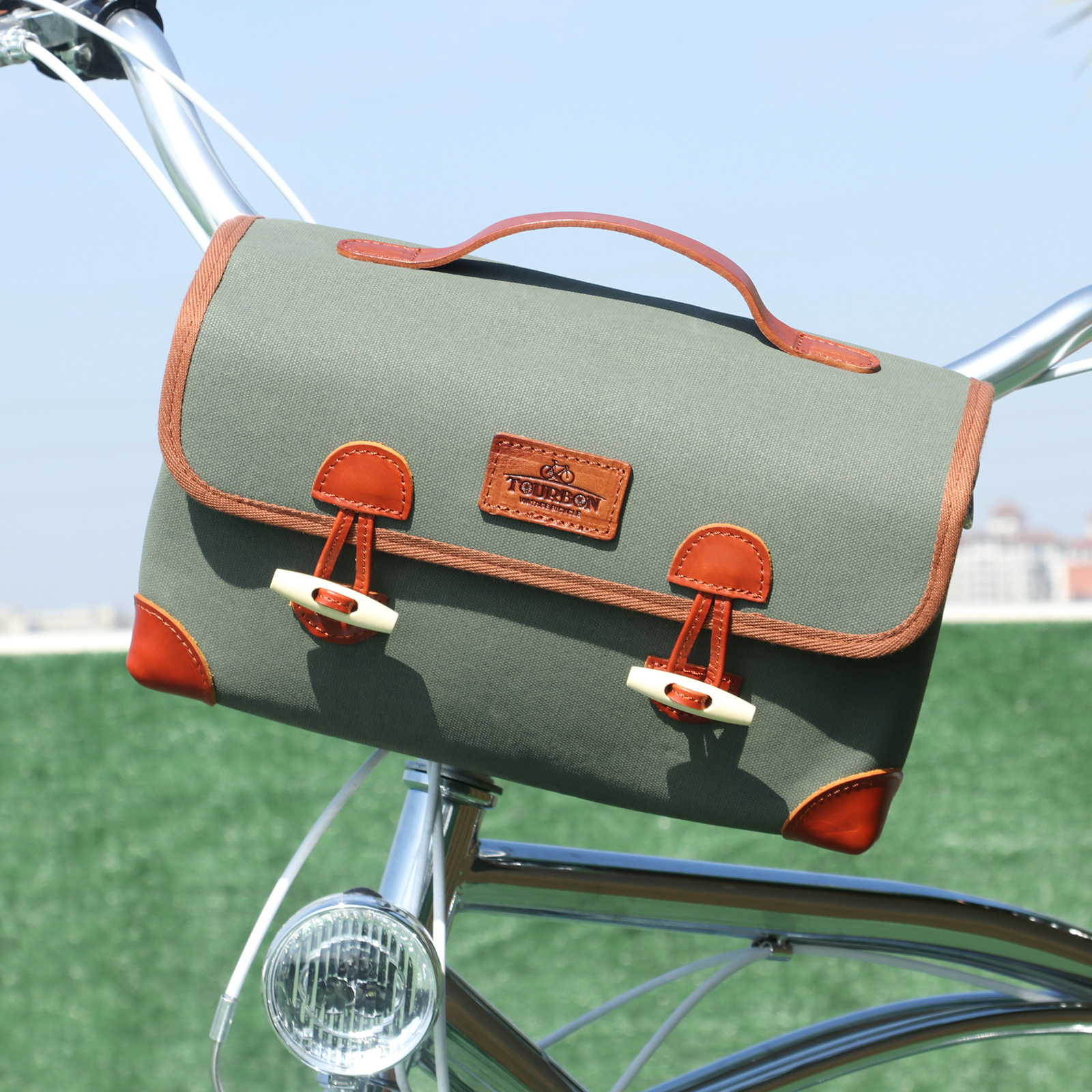 About TOURBON Bicycle Pannier Trunk Bag With Shoulder Strap Video Show