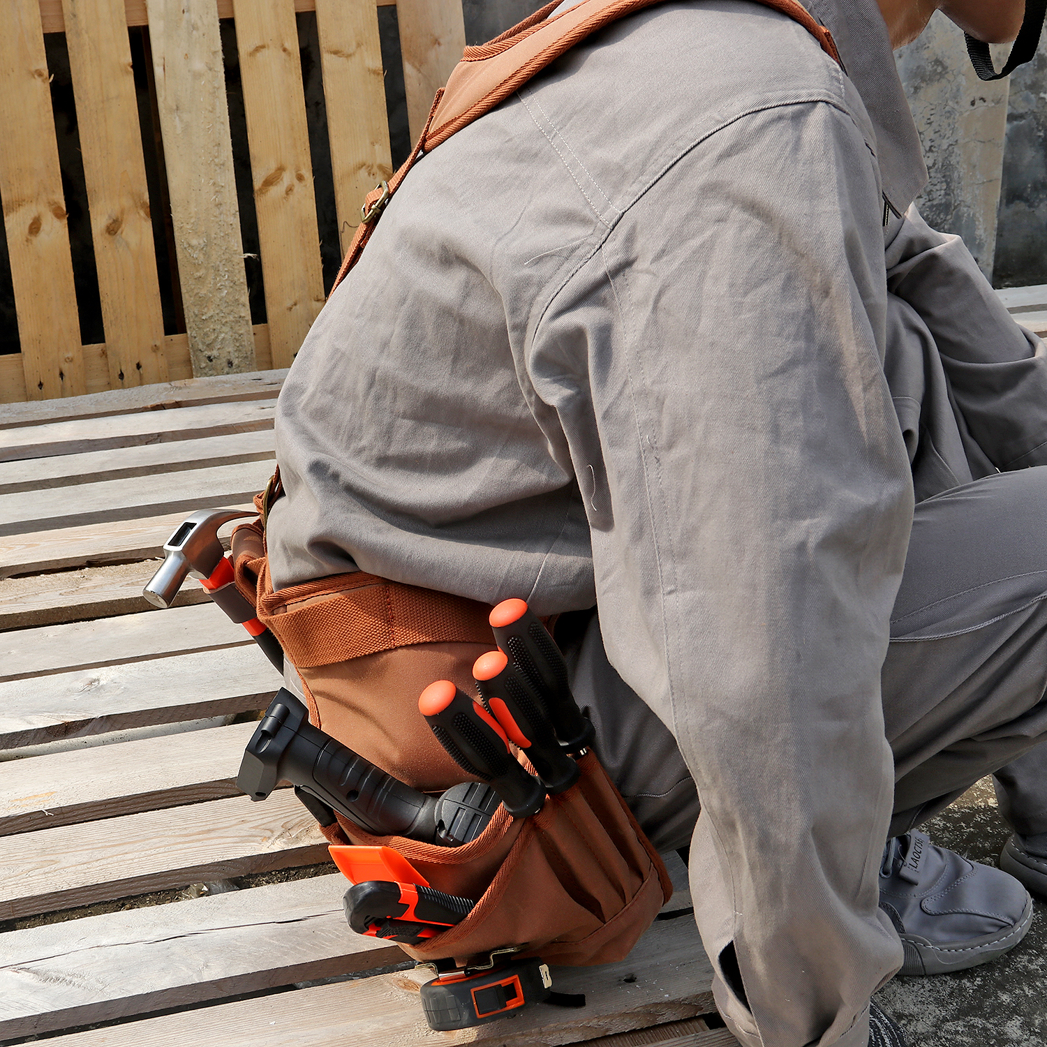 tool bags with suspenders