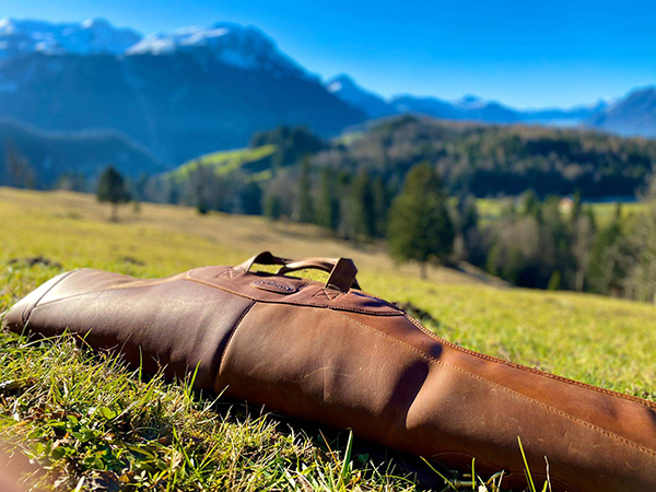 leather hunting bag
