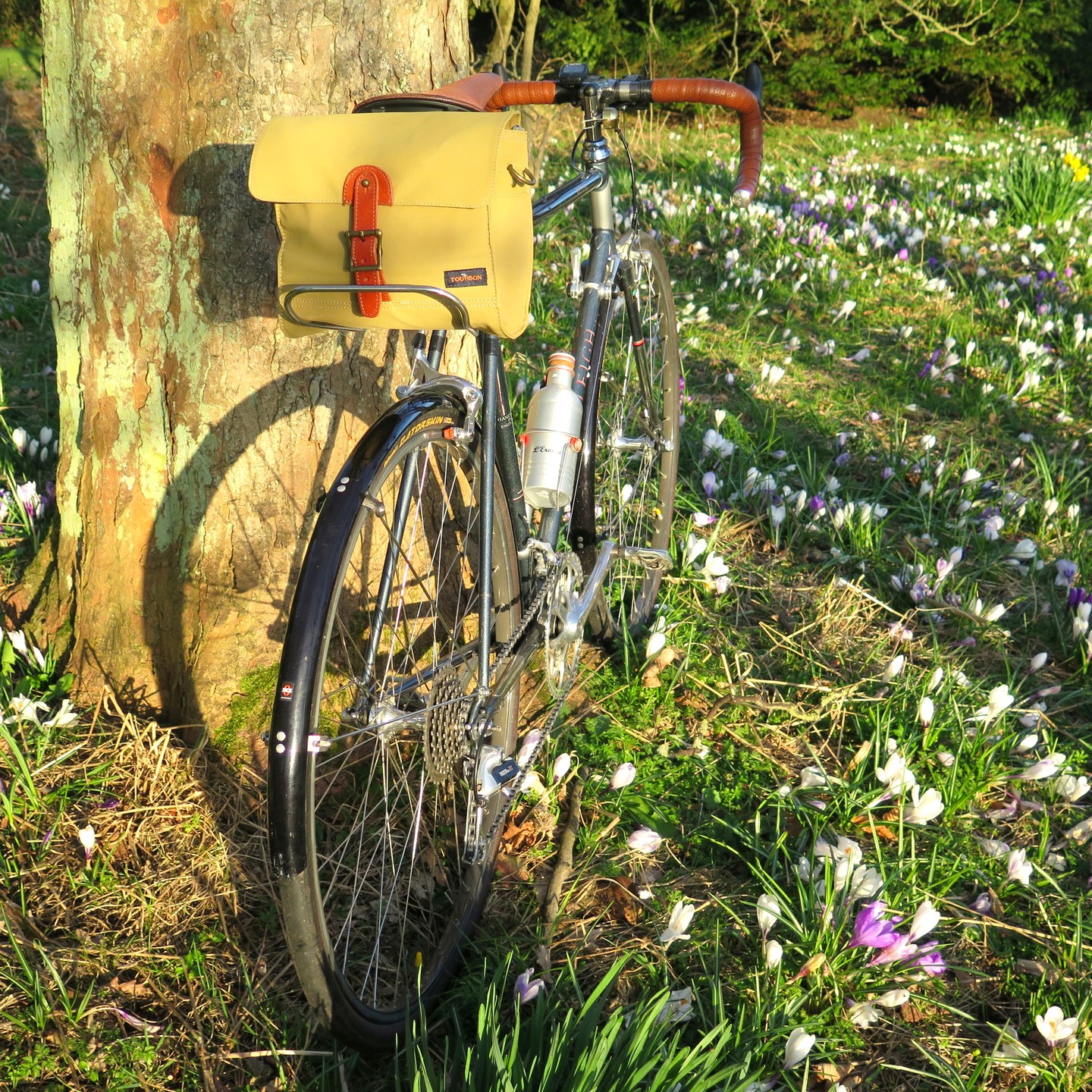 tourbon handlebar bag