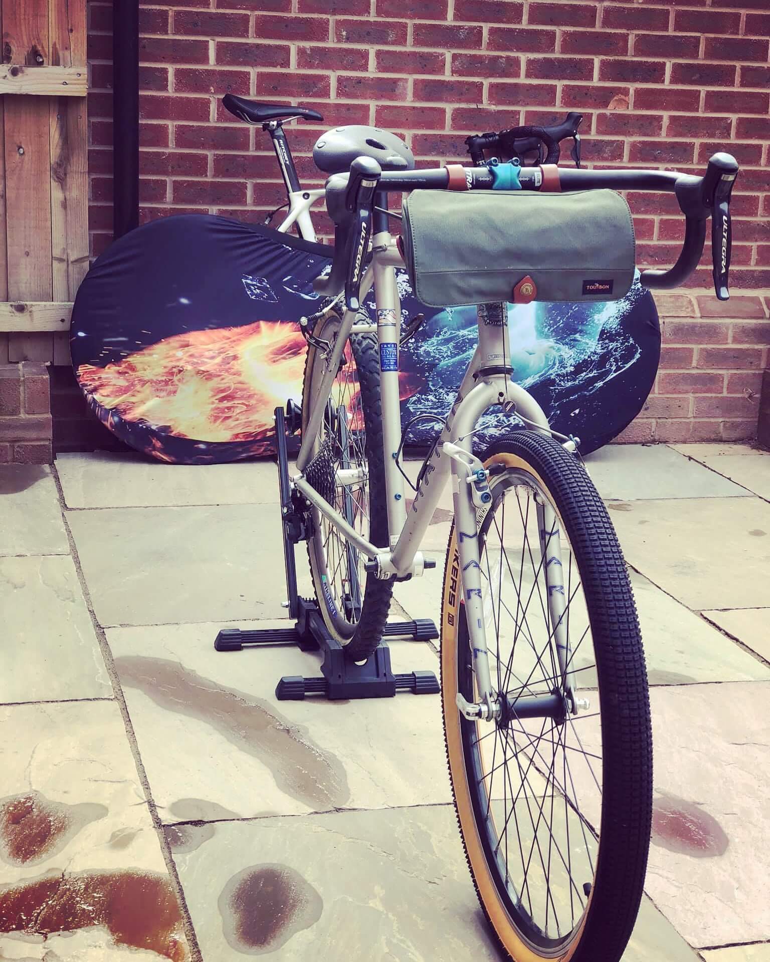 About TOURBON Canvas Round Bicycle Handlebar Bag Review