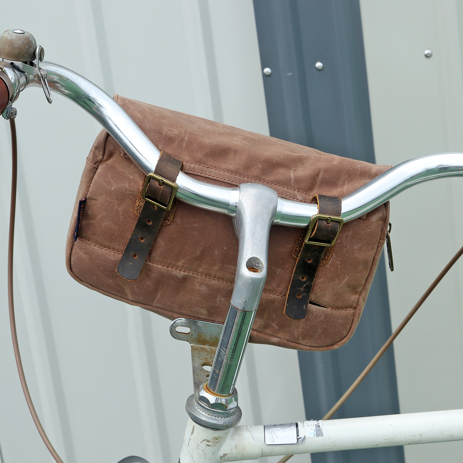 About Tourbon Waxed Canvas Bicycle Handlebar Bag Zipper Closure Pouch Review