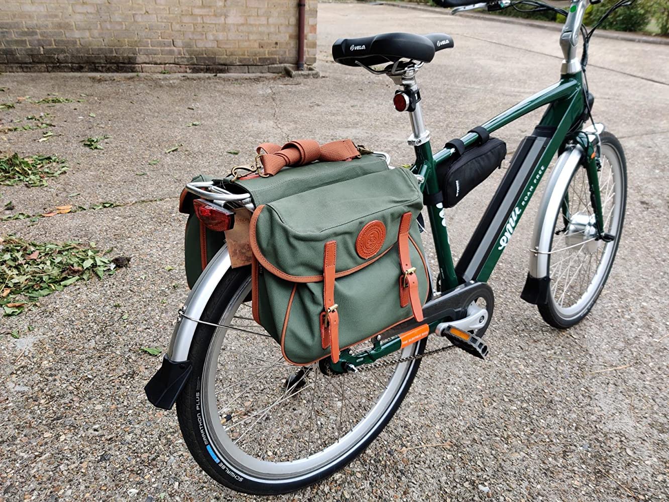 About TOURBON Waterproof Canvas Bike Double Panniers Bag Pack Video Show