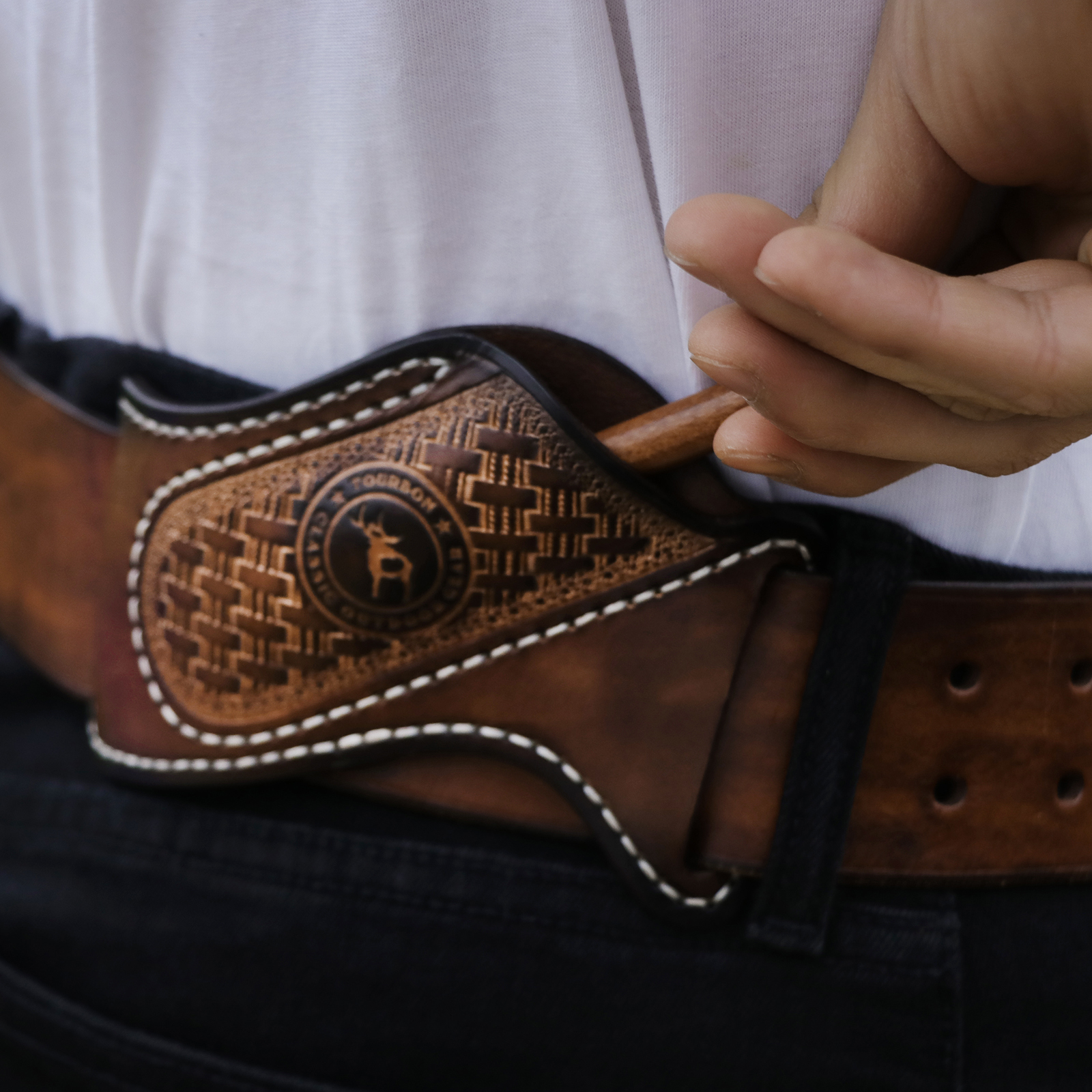 belt sheath for folding knife