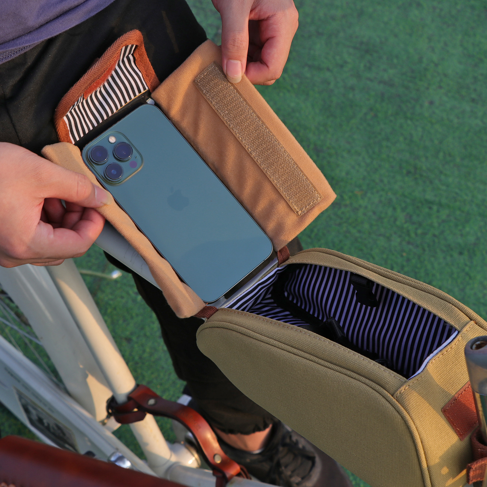 TOURBON Bike Cell Phone Holder Top Tube Frame Case