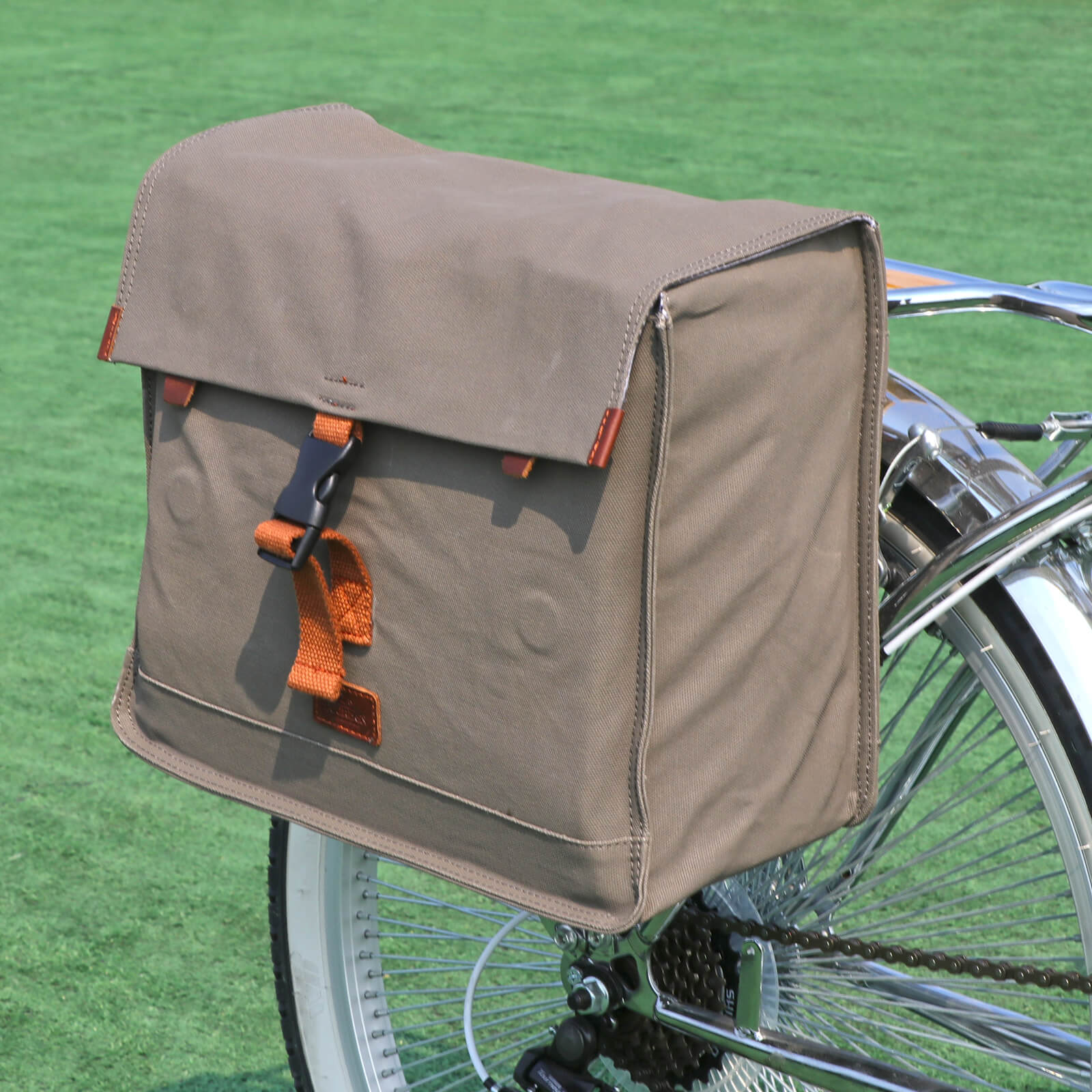 17 inch laptop pannier