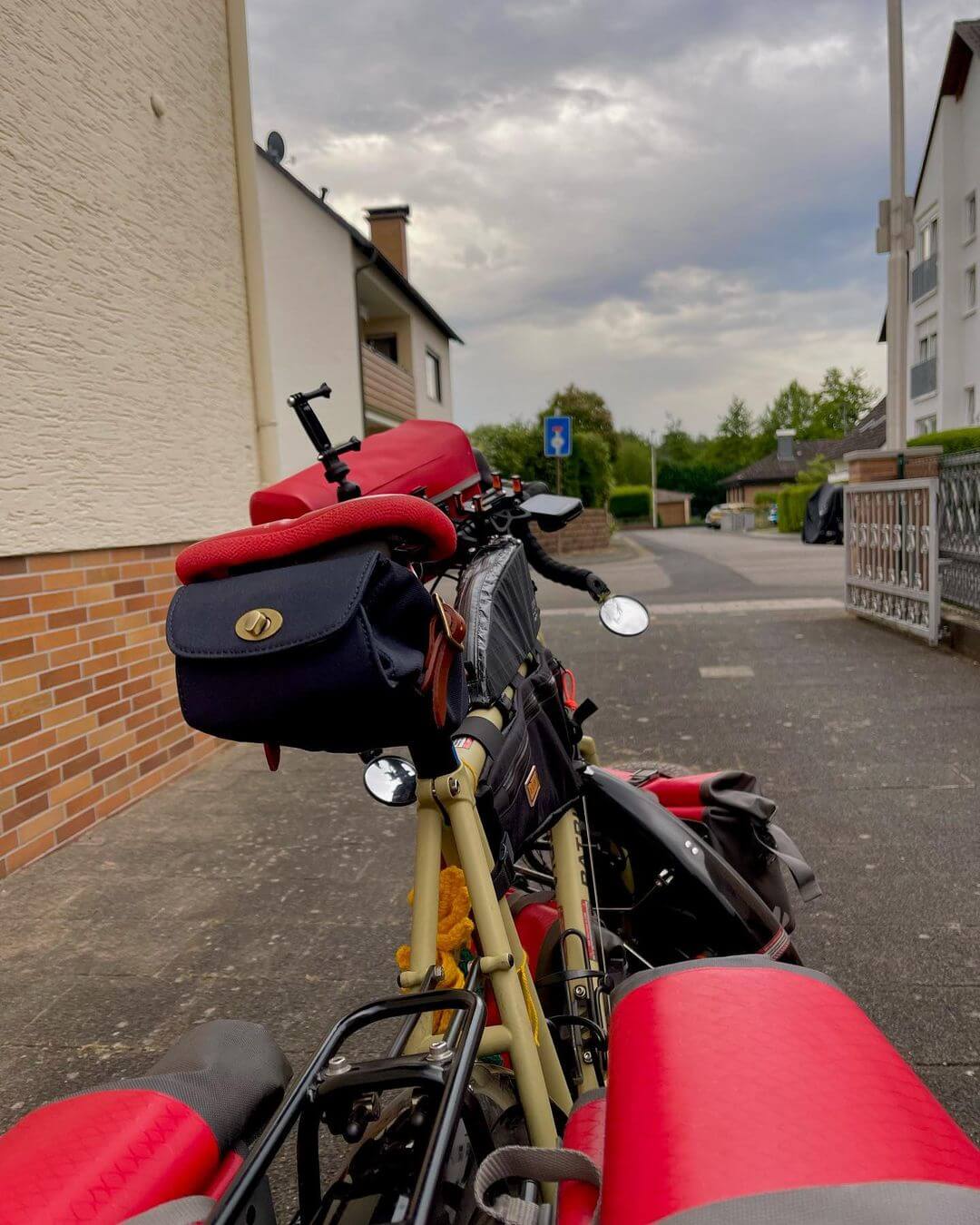 large bicycle saddle bag