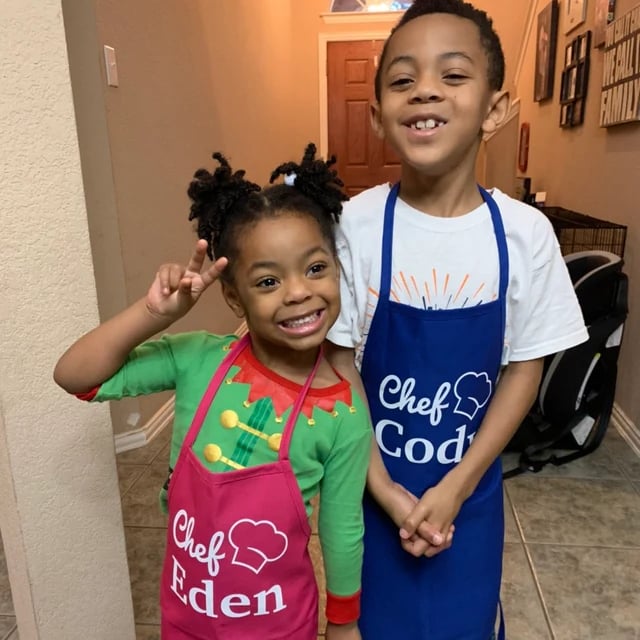 [Buy 2 Free Shipping]Family Personalized Name Cooking Apron Set, Chef and Sous Chef Aprons