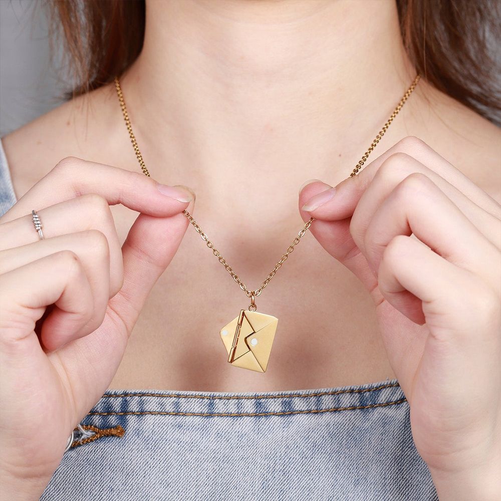 Pendlove Love Letter Necklace