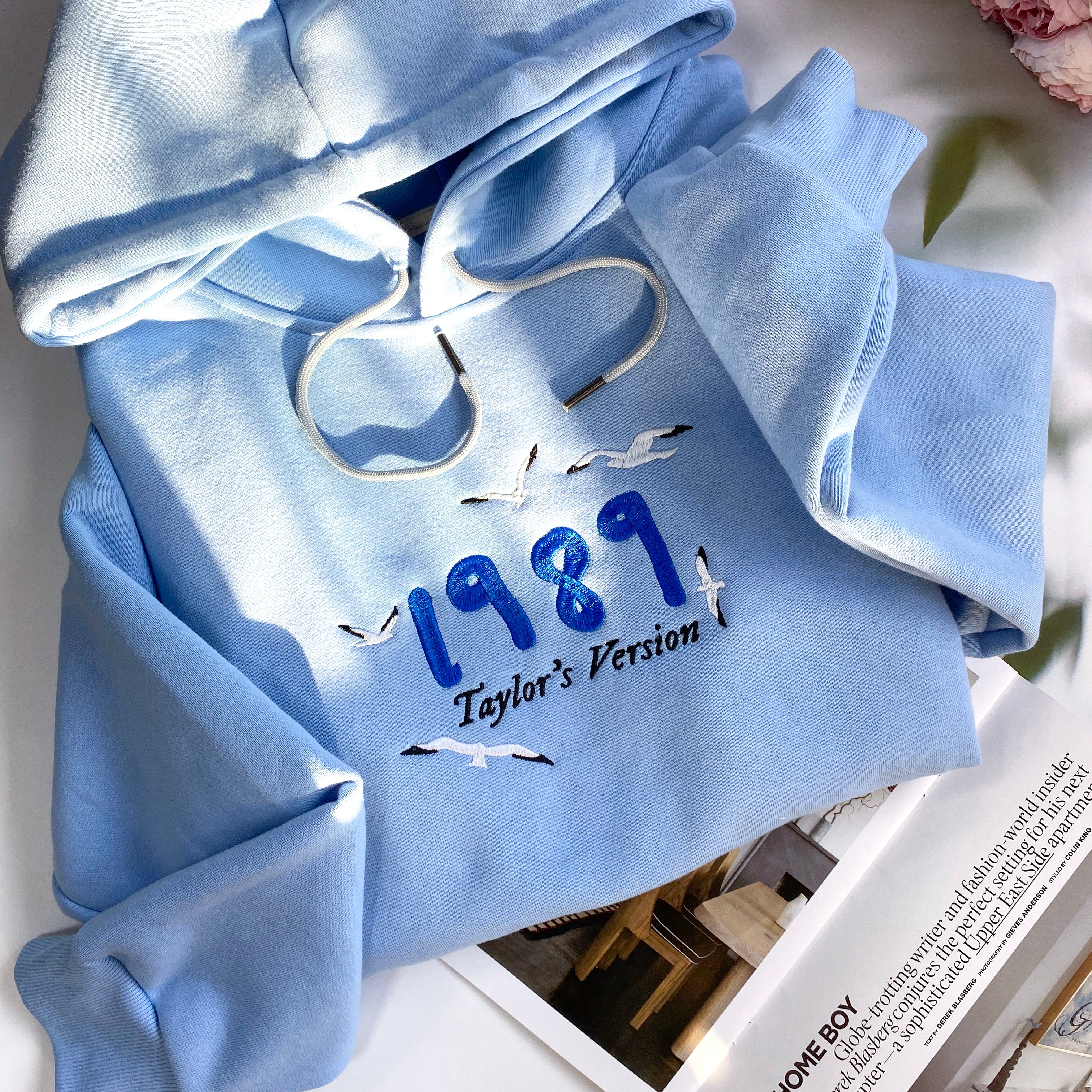 1989 TS Version In Blue & Black Embroidered Sweatshirt Hoodie T-shirt