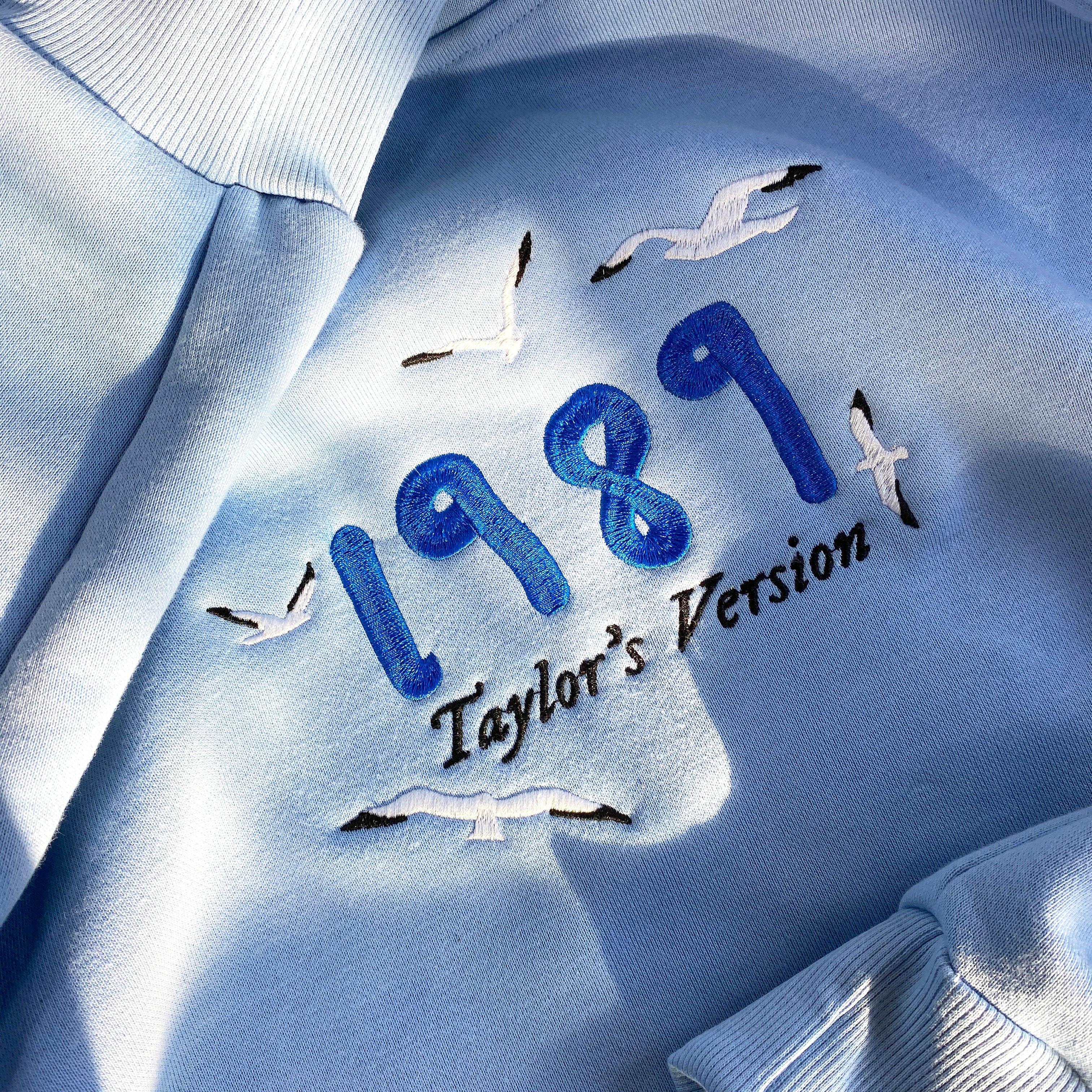 1989 TS Version In Blue & Black Embroidered Sweatshirt Hoodie T-shirt