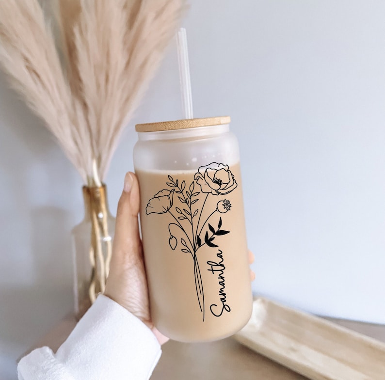 Personalized Birth Flower Coffee Cup With Name ,Personalized Birth Flower Tumbler, Bridesmaid Proposal, Gifts for Her, Party Favor.