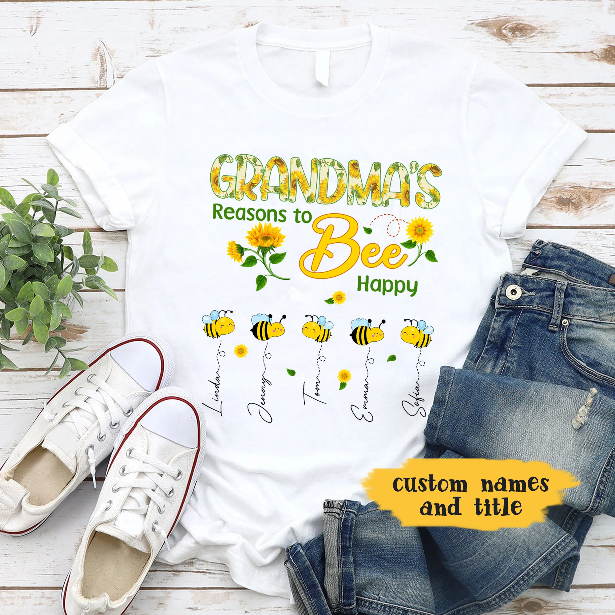 Personalized Grandma Bee Sunflowers T-shirt