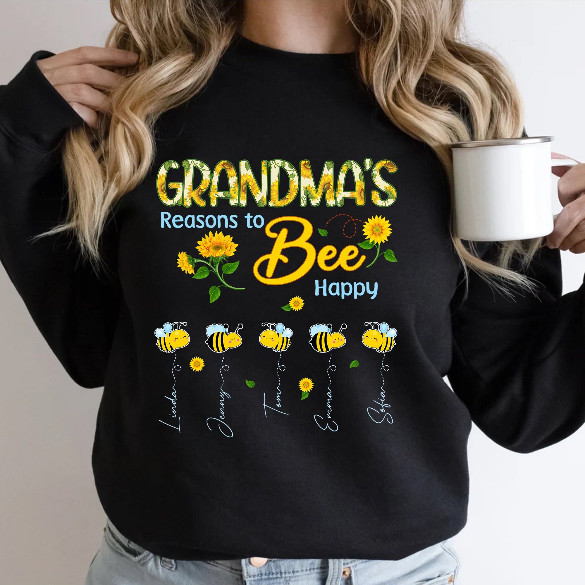 Personalized Grandma Bee Sunflowers T-shirt