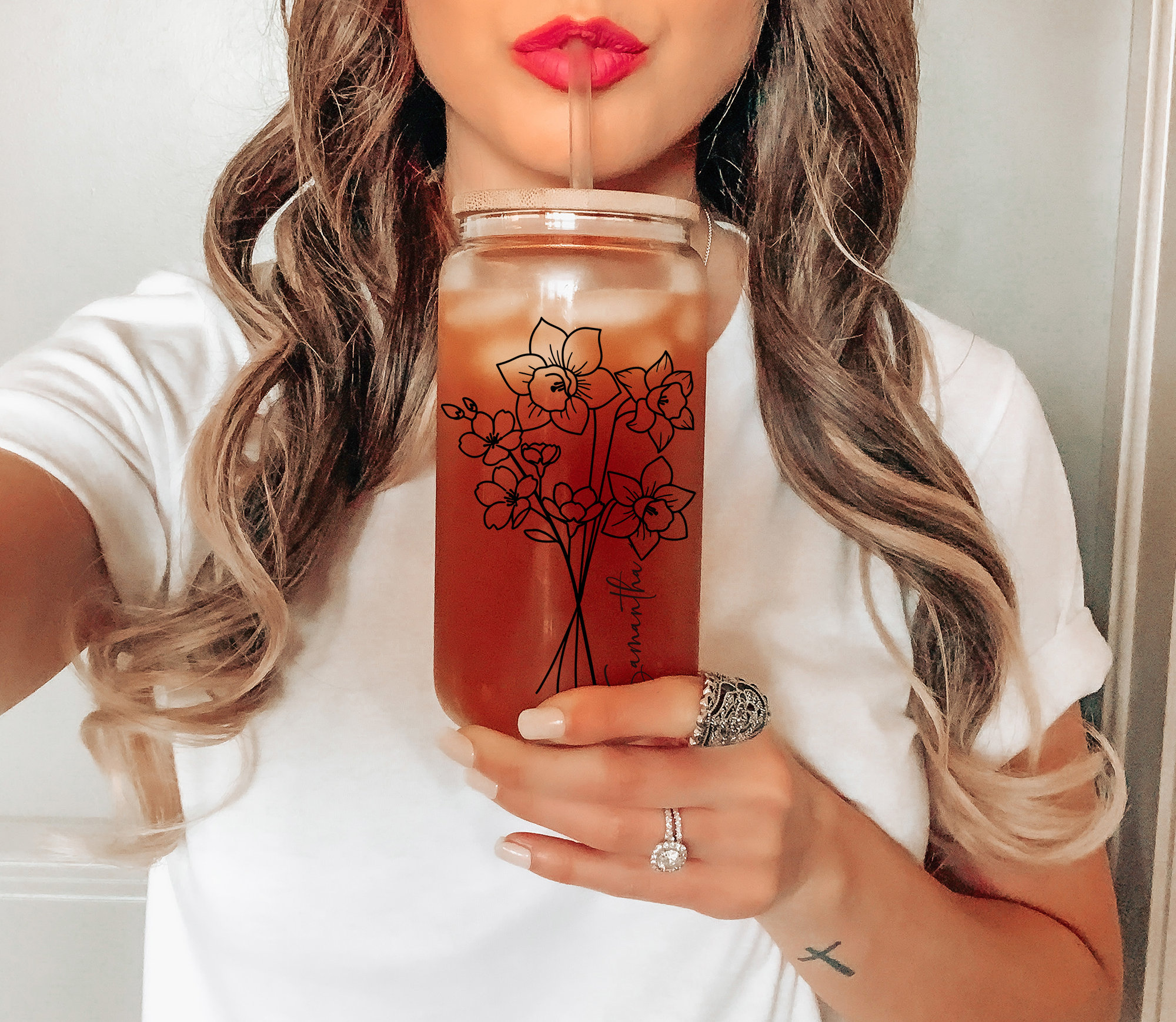 Personalized Birth Flower Coffee Cup With Name ,Personalized Birth Flower Tumbler, Bridesmaid Proposal, Gifts for Her, Party Favor.