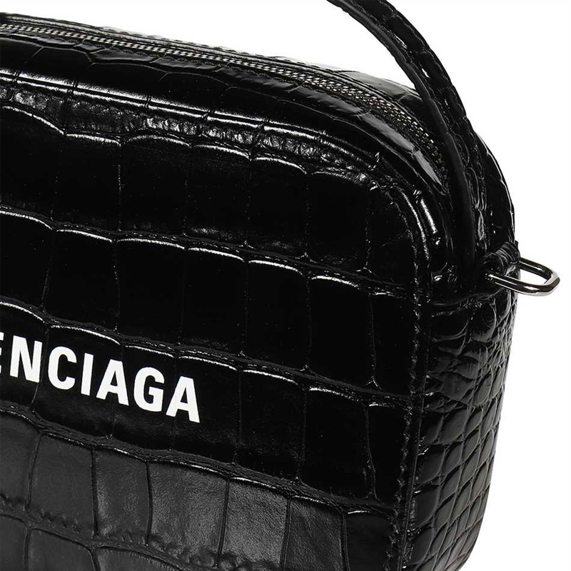How Much Is A Balenciaga Purse Worth