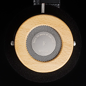 ヘッドフォン 重低音