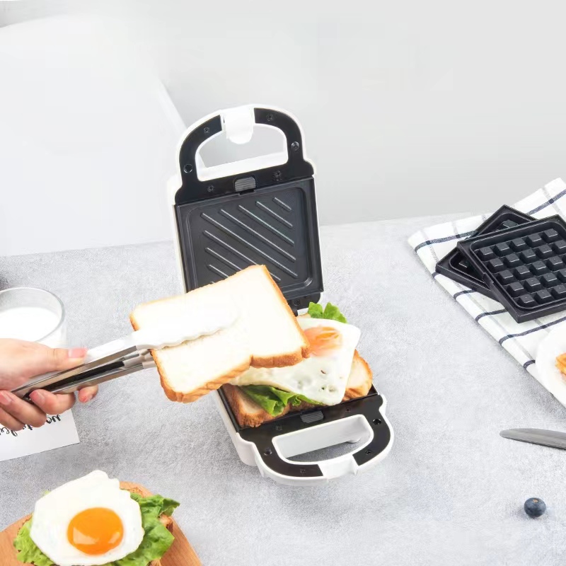 USER MANUAL Electric Sandwich Maker SMZJ004