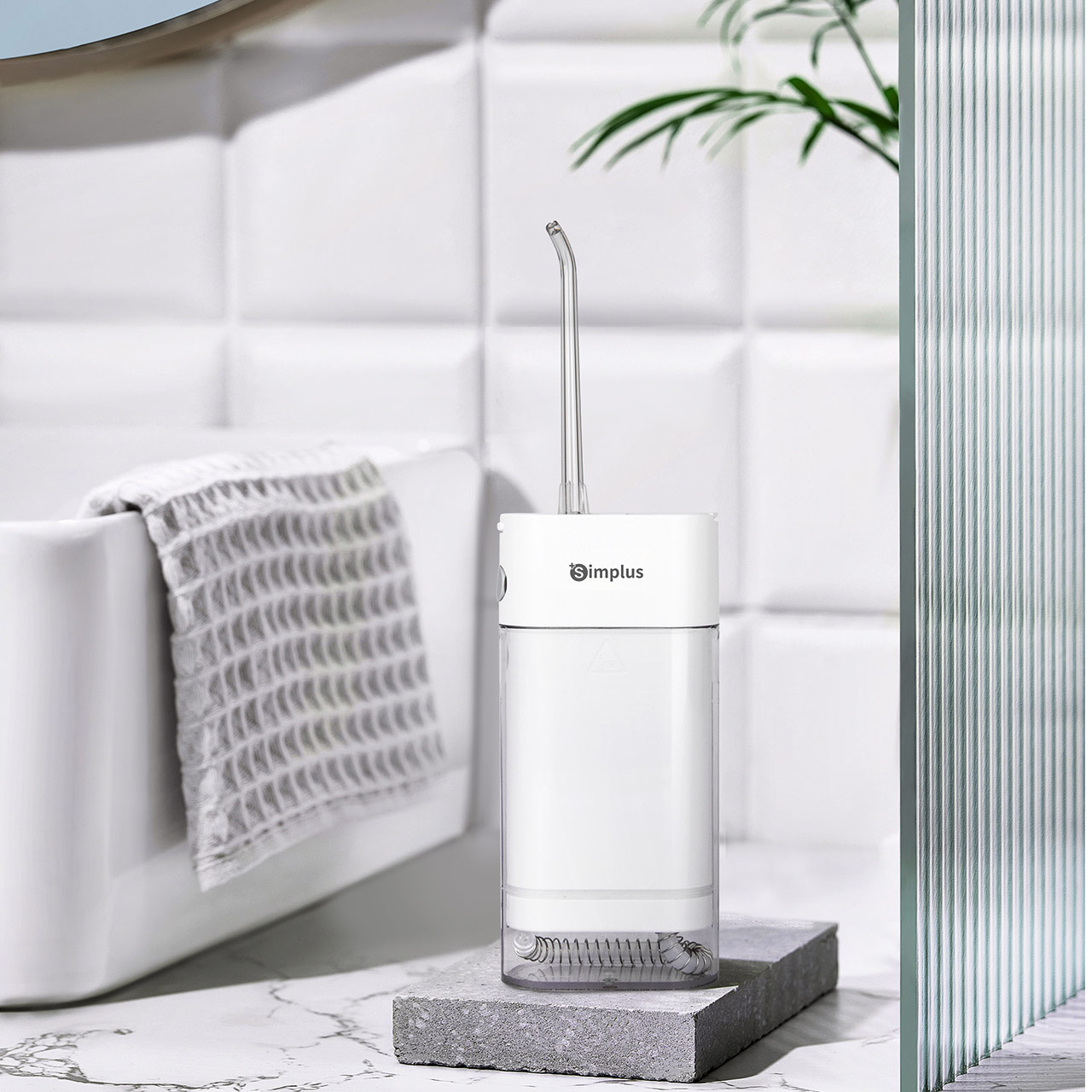 User Manual Portable Oral Irrigator CYQH001