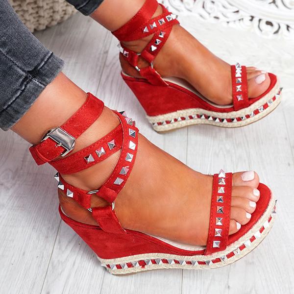 Cosylands Daily Numy Wedge Rock Studs Sandals