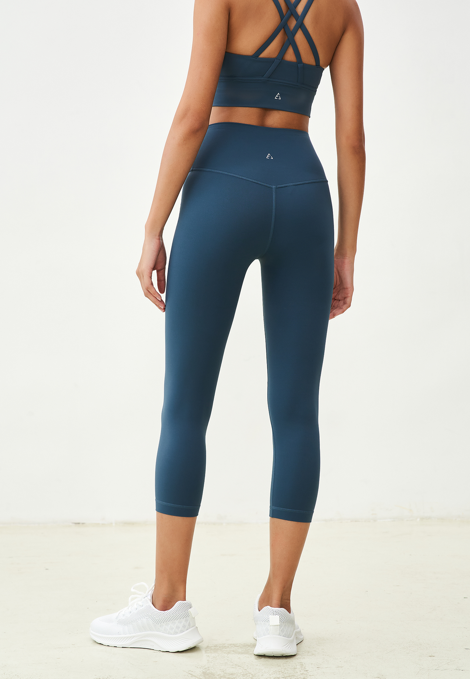 Swiftly Cropped Leggings