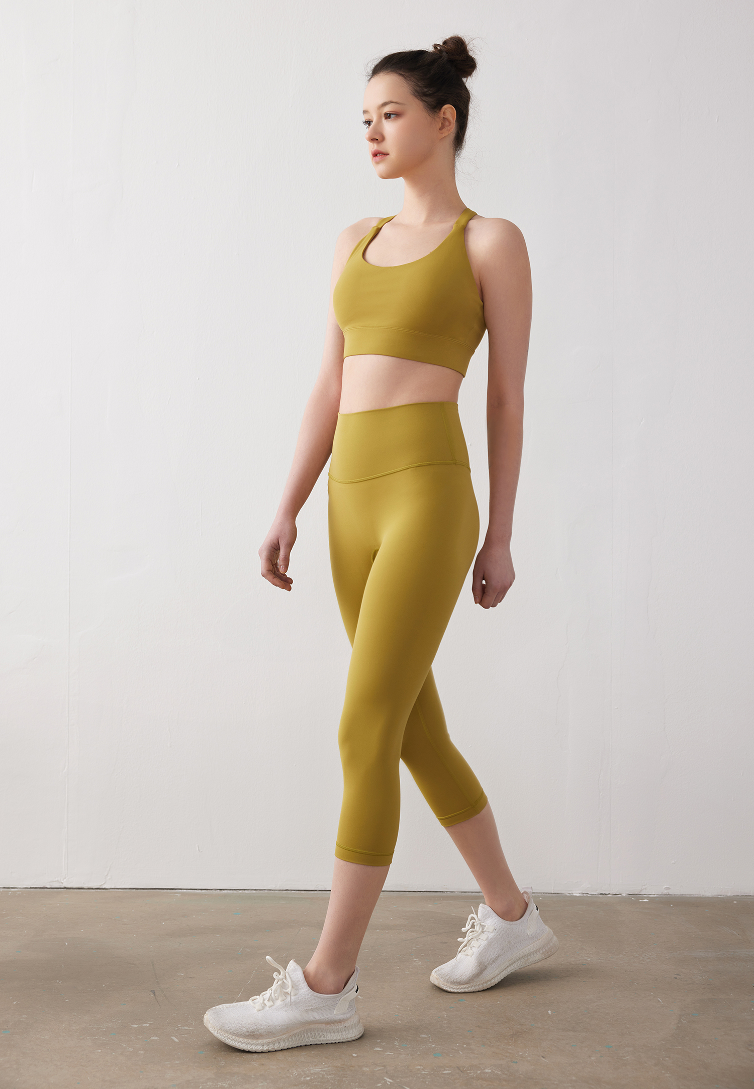 Swiftly Cropped Legging