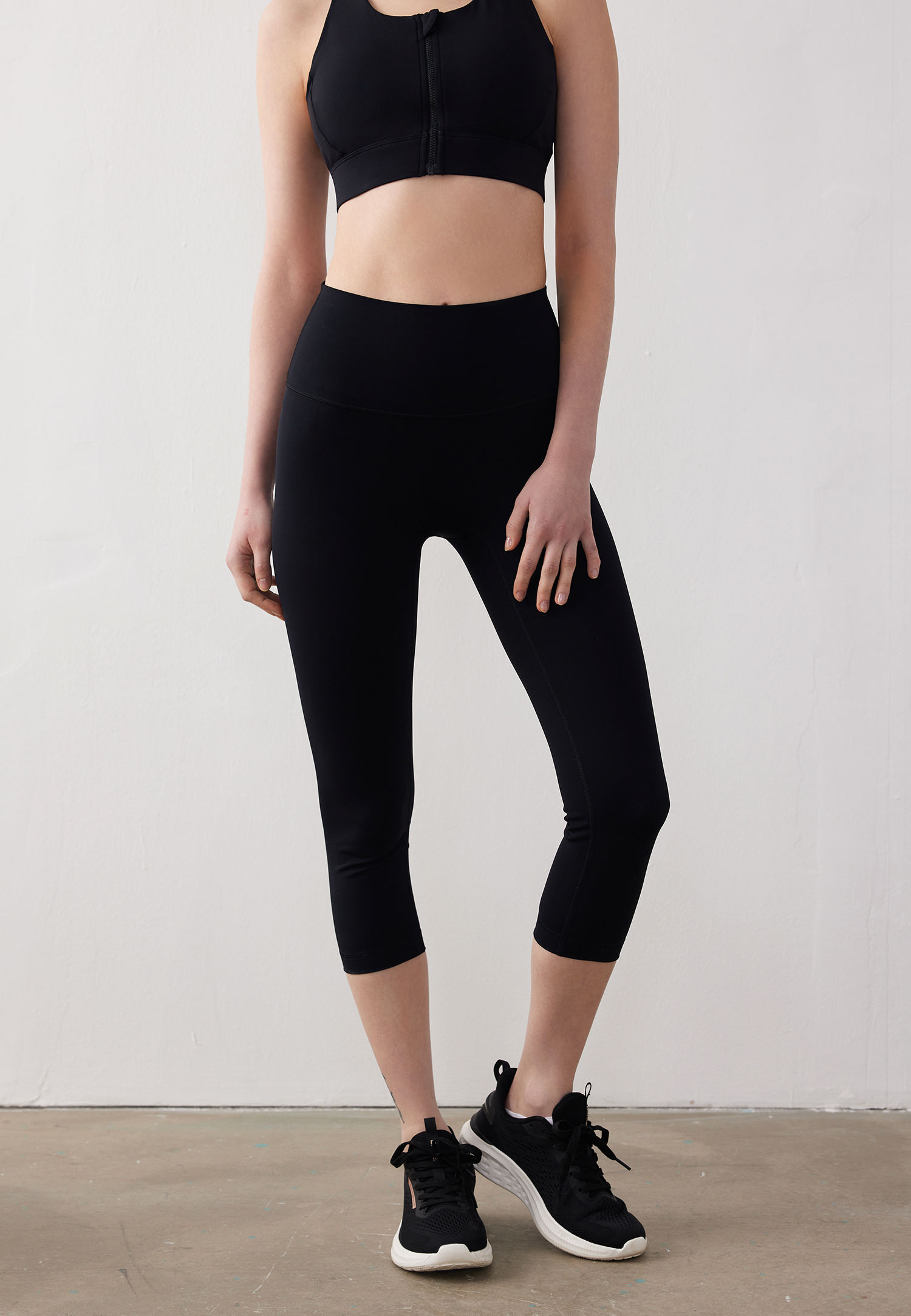 Swiftly Cropped Legging