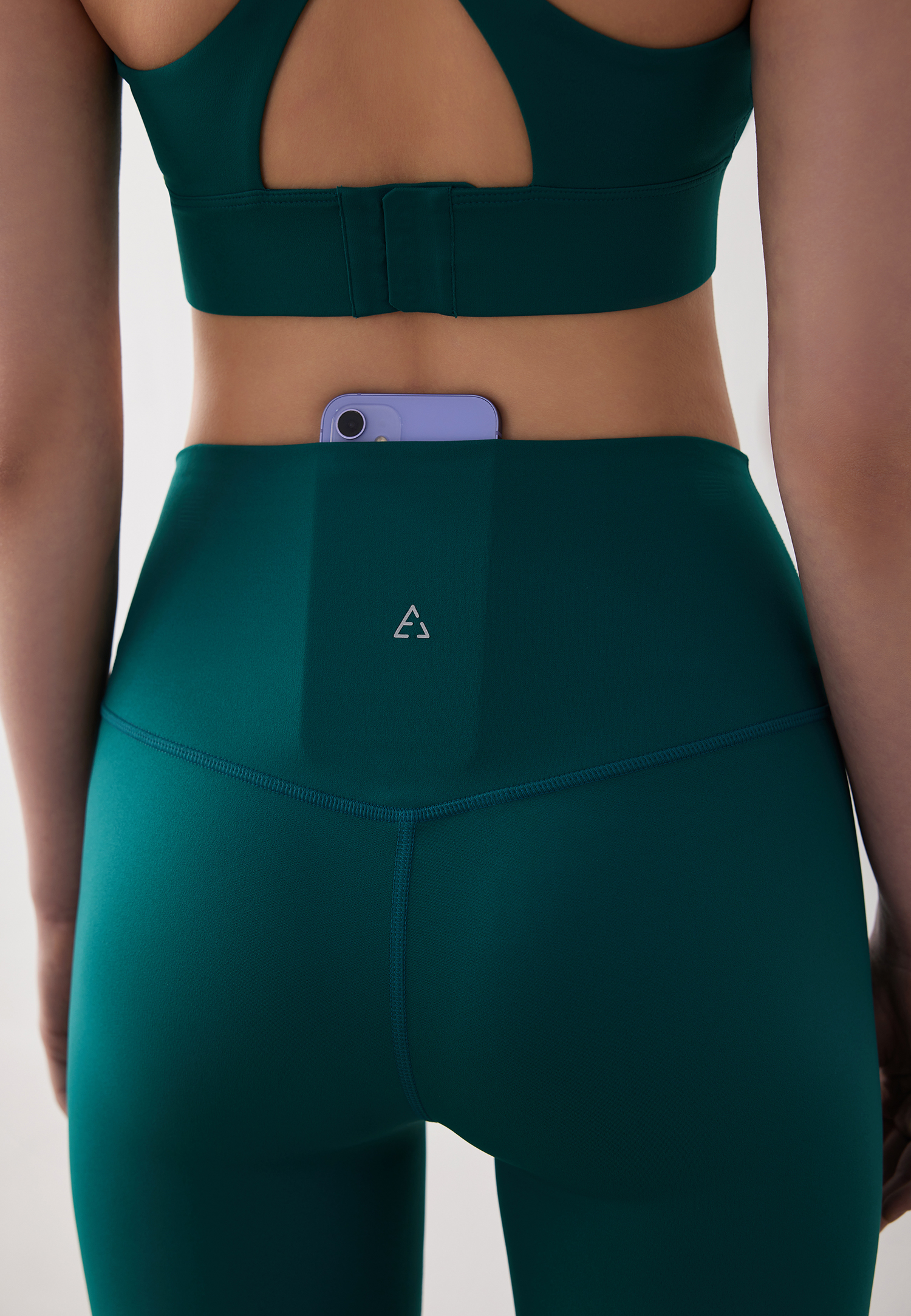 Swiftly Cropped Legging